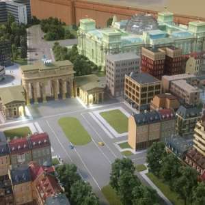 Nachbildung des Brandenburger Tor's und Berliner Reichstag